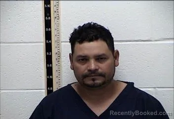 Mugshot of LUIS ALBERTO CERVANTEZ-GONZALEZ