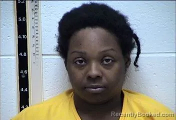 Mugshot of RENA KATHERINE NASYA MARTIN BOLDEN