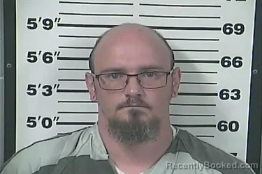 Mugshot of MICHEAL AARON THOMPSON