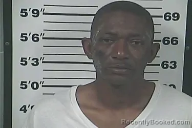 Mugshot of VACHSAN DEONCO HAMMOND
