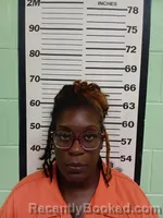 Mugshot of VERECA JANAE GAYDEN booked in Tunica County, Mississippi on July 30, 2026