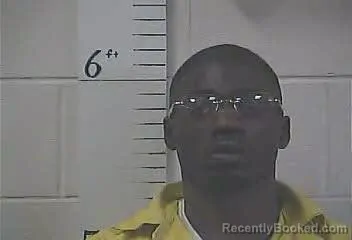 Mugshot of CORNELLIOUS 254264 MOORE