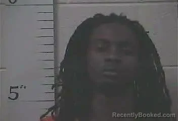 Mugshot of DESMOND ROBINSON