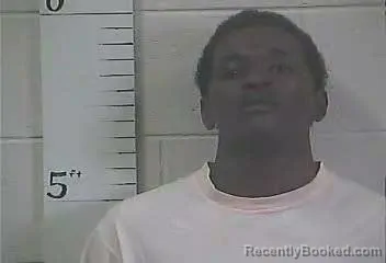 Mugshot of DARRELL DEMOND THOMPSON