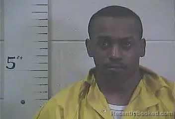 Mugshot of JAQUAVIUS 253302 SILAS booked in Yazoo County, Mississippi on April 2, 2026