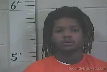 Mugshot of OCTAVIOUS JAQUAN SMALL