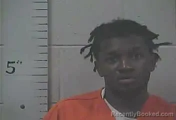 Mugshot of QUINTREYVIONNE LEVELLE BUCK booked in Yazoo County, Mississippi on June 2, 2026