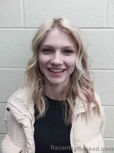 Mugshot of Amberlynn Jade Warner