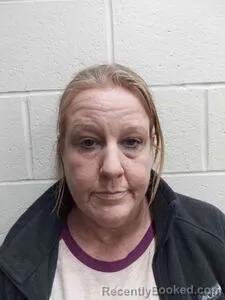 Mugshot of Amy Marie Knapp