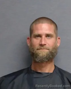 Mugshot of CLINTON EDWARD WILLIS booked in Glades County, Florida on April 18, 2026