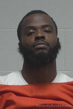 Mugshot of AARON DEVON SMITH