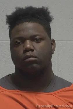 Mugshot of AQUEVION JASLIR TIYEZ DAVIS