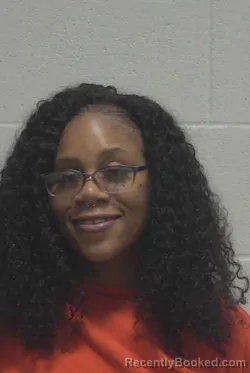 Mugshot of SHANTEL CHARESE LESLIE