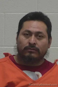 Mugshot of ROBERTO PEREZ