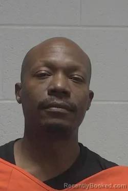 Mugshot of RENARDO LAMAR ROBERSON
