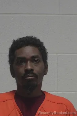 Mugshot of JULIUS BRANDON LINTON