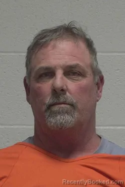 Mugshot of RICHARD COREY LINTON