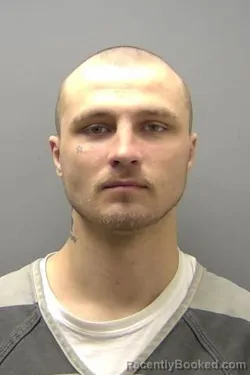 Mugshot of CHRISTOPHER ALLEN TRACY