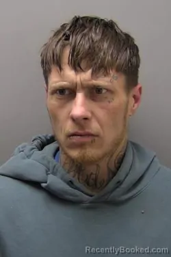 Mugshot of DUSTAN ACE HUFFER