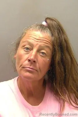 Mugshot of SHANNON JANENE EDWARDS booked in Buchanan County, Missouri on August 4, 2026
