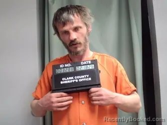 Mugshot of DUSTIN SHANE DOCHTERMAN