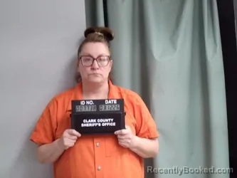 Mugshot of MOLLY ANNE ZINNERT