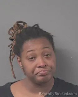 Mugshot of AALIYAH SILVER