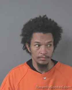 Mugshot of TRAVIS ANTONIO FARRAR