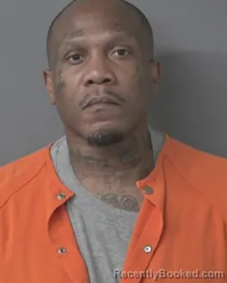 Mugshot of TRAVIS RAY MERCER