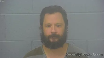 Mugshot of TRAVIS DEAN PETERSON