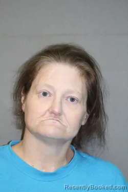 Mugshot of DONNA J HUNSAKER booked in Grundy County, Missouri on May 30, 2026