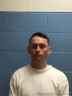 Mugshot of MATTHEW ALLEN HALL