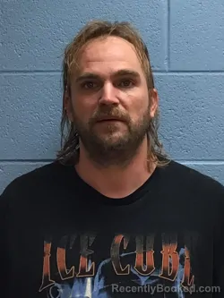 Mugshot of DANIEL RAY ROBERTSON