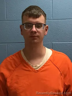 Mugshot of CAMERON LAWRENCE QUINLIN booked in Henry County, Missouri on April 23, 2026