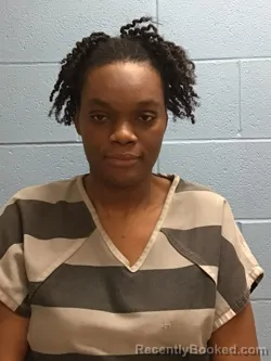 Mugshot of NAKYIA DEKAY JOHNSON booked in Henry County, Missouri on June 4, 2026