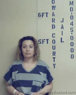 Mugshot of KAYLA LYNN LAMBERSON