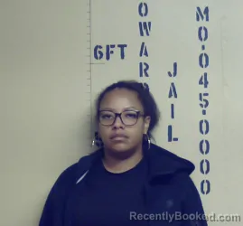 Mugshot of SHAYANA TRENAE MCQUITTY