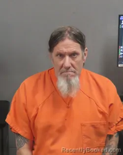 Mugshot of TERRY DAVES