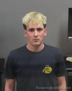 Mugshot of ELIJAH SCOTT GISCHER