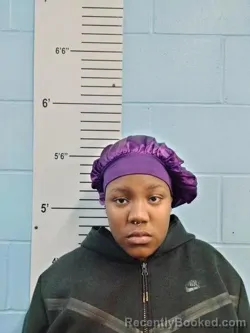Mugshot of AKEELAH DESIRAE EDWARDS