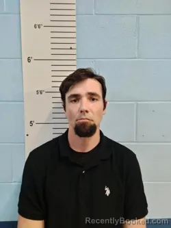 Mugshot of DUSTIN DALTON MOORE