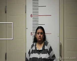 Mugshot of MAYRA ESQUIVEL-HERNANDEZ