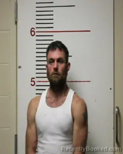 Mugshot of JUSTIN BRUCE DAVENPORT