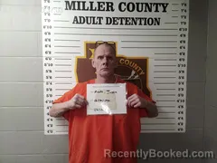 Mugshot of Justin T Moore