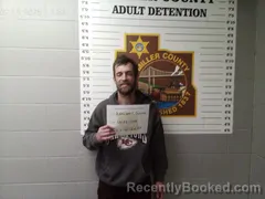 Mugshot of Dustin L Barnhart