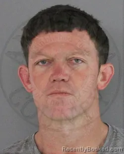 Mugshot of EVERETT LEMAR LUTZ booked in Angelina County, Texas on May 8, 2026