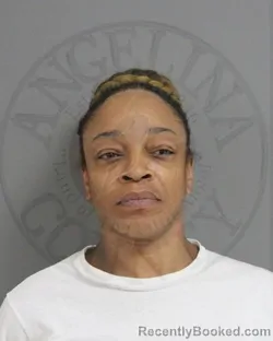 Mugshot of Sirashia Andranicque Roberson booked in Angelina County, Texas on October 20, 2026