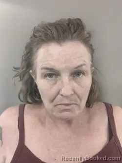 Mugshot of CASSANDRA JEANETTE CHAPMAN booked in Perry County, Missouri on April 17, 2026