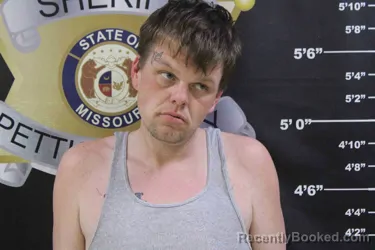 Mugshot of SCOTT WHITCHER