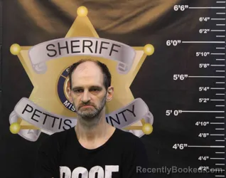 Mugshot of MATHEW PLATT booked in Pettis County, Missouri on April 24, 2026